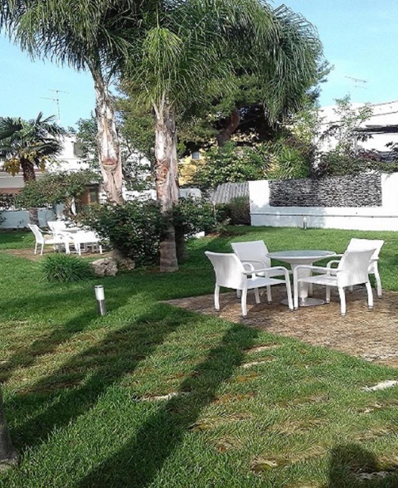Monolocali Residence Petraroli By Salentolimit Porto Cesareo Ngoại thất bức ảnh